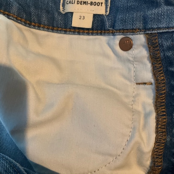 Madewell Women's Boot Cut Jeans in Light Blue - Picture 5 of 7